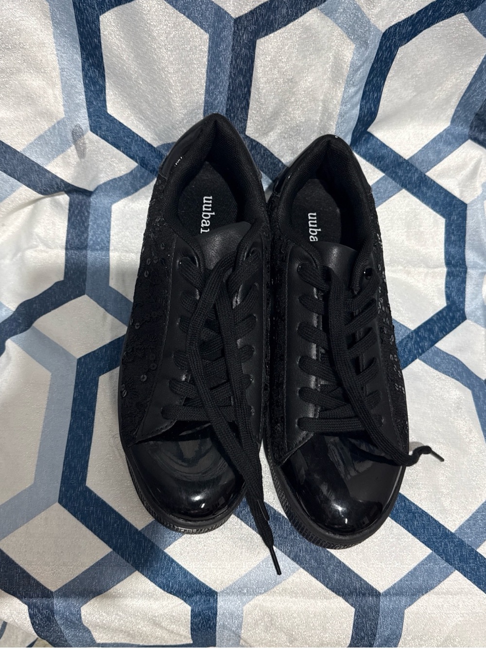 Wubai Black Lace-Up Sneakers with Patent Cap